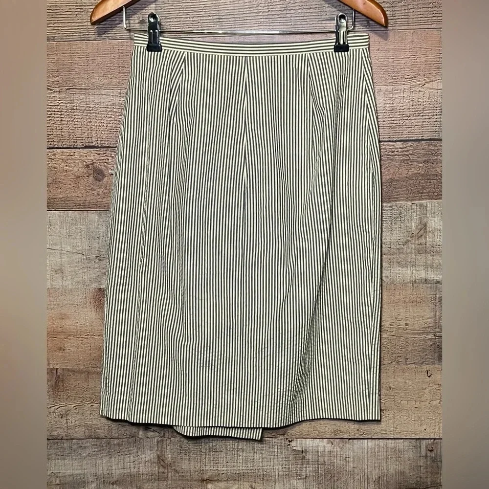 🌻 Isaac Mizrahi 90s Seersucker Pencil Skirt Buttoned Side Closure size 8 vintage - Picture 3 of 7